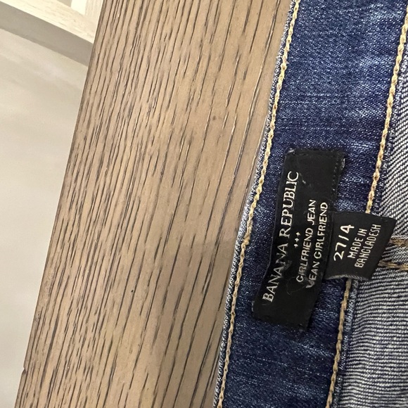 Banana republic Jean. A couple pills seen in picture - Picture 2 of 3